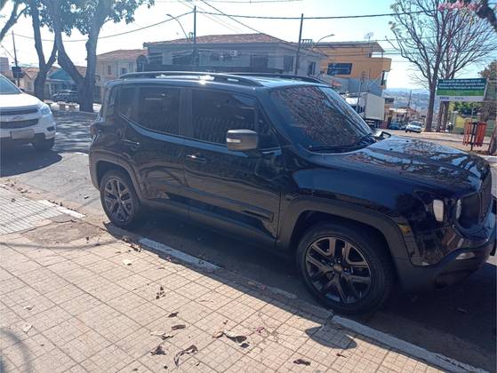 JEEP RENEGADE 1.8 16V FLEX LONGITUDE 4P AUTOMÁTICO